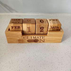 CUSTOMIZED BAMBOO BLOCK DESKTOP CALENDER  CUSTOMIZED BAMBOO BLOCK DESKTOP CALENDER